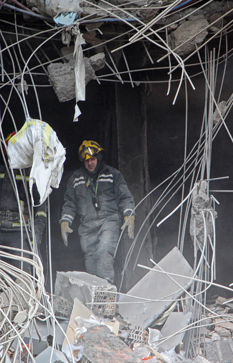 Влучання російської ракети в житловий будинок. Київ, квітень 2022. 