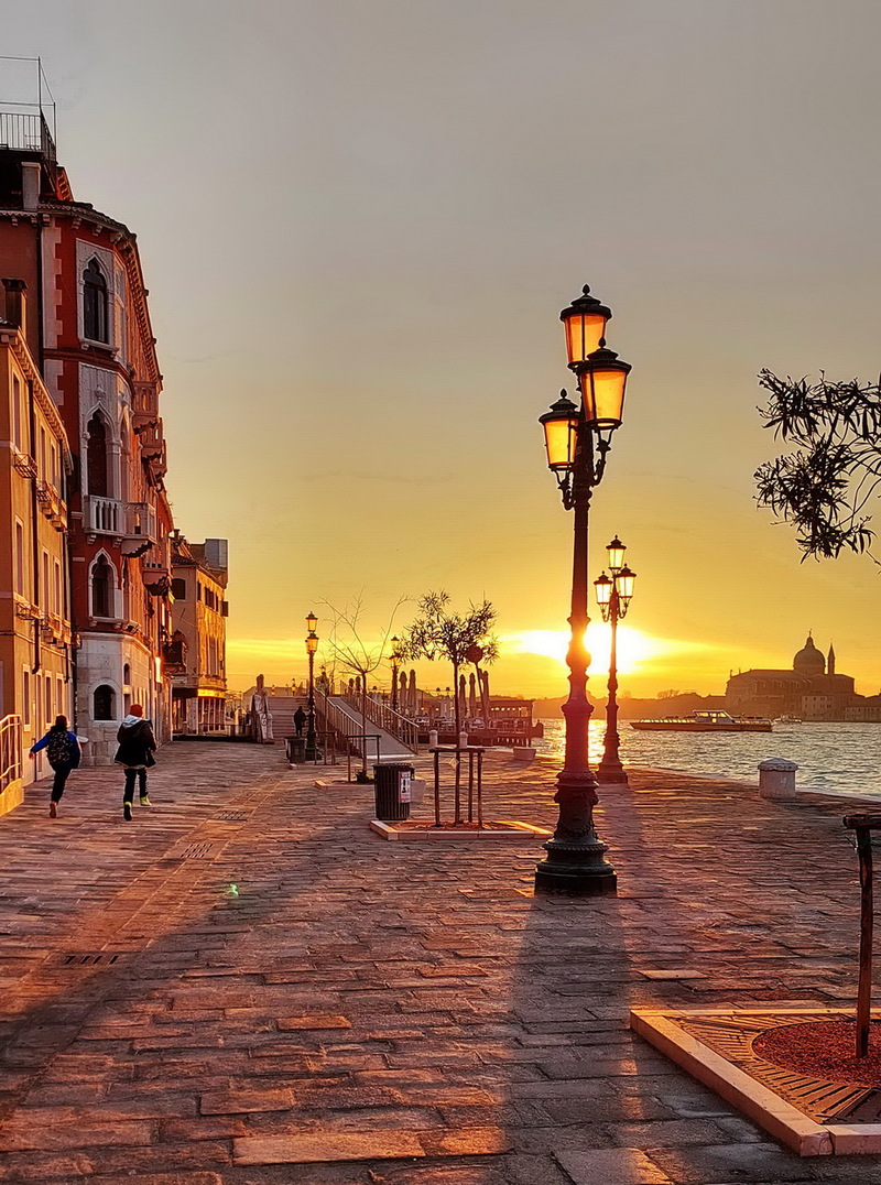 Одним ранком в Венеції
