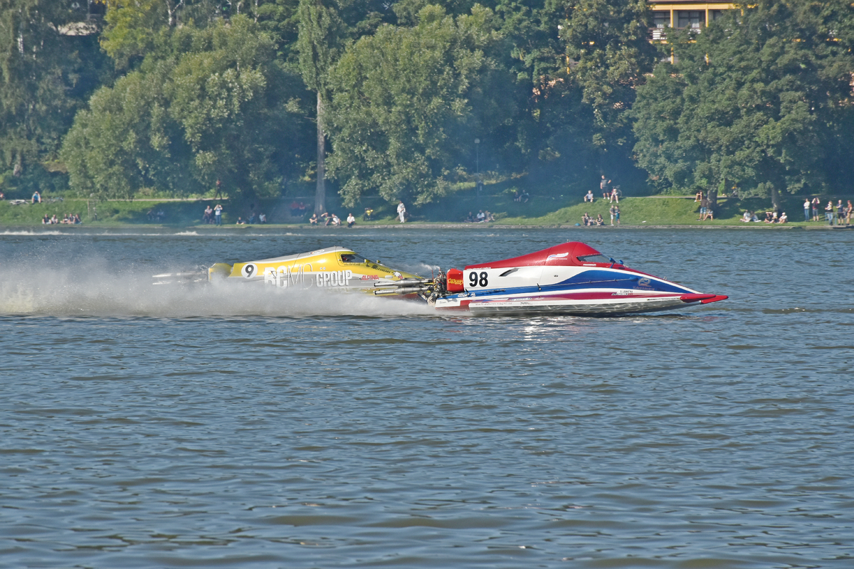 Powerboats 10. 