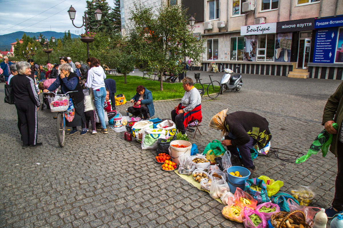 13.09.2022 м.Хуст Україна СУБОТНІЙ БАЗАР