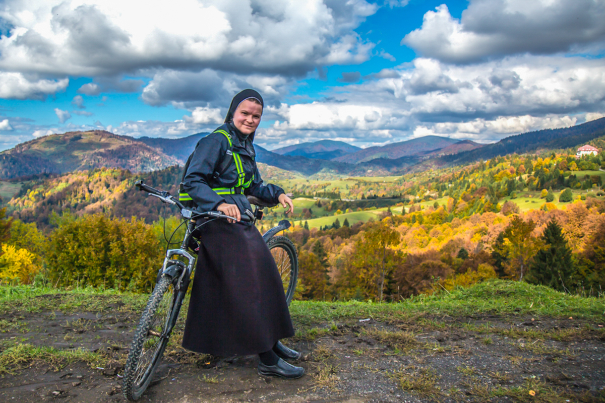 07.10.2022 Синевірский перевал Україна  Монашка 