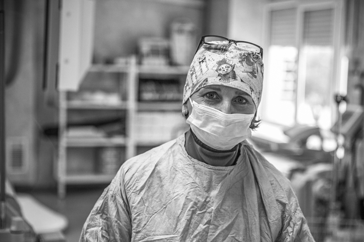 хірургічна сестра 