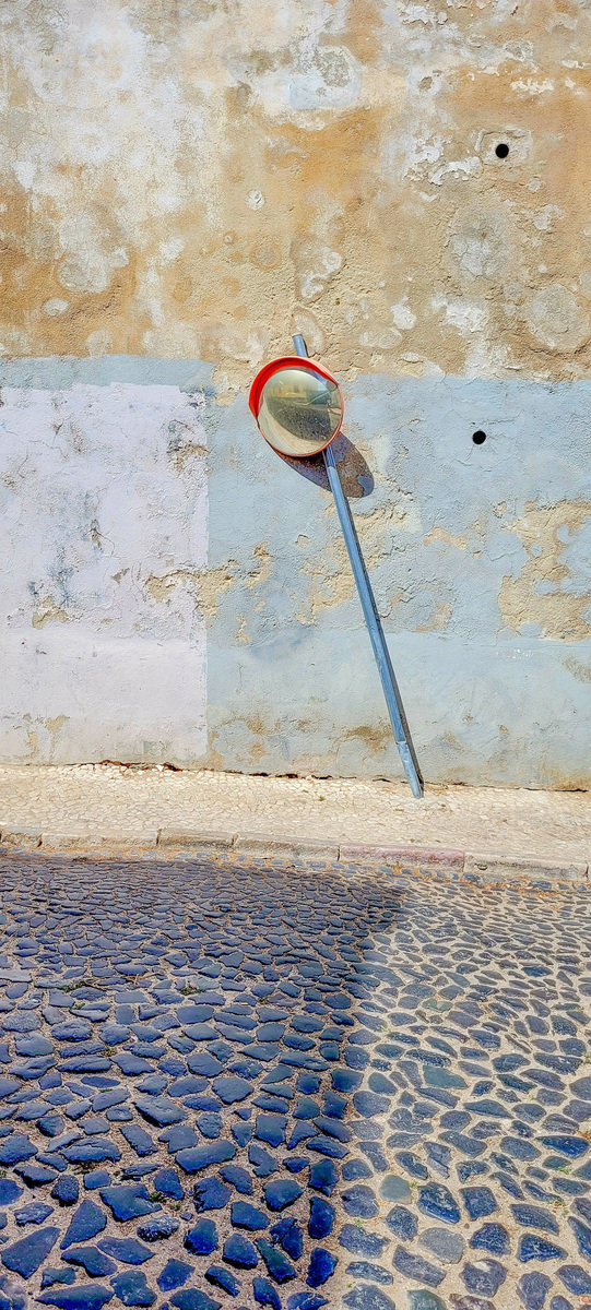 зеркало і тінь