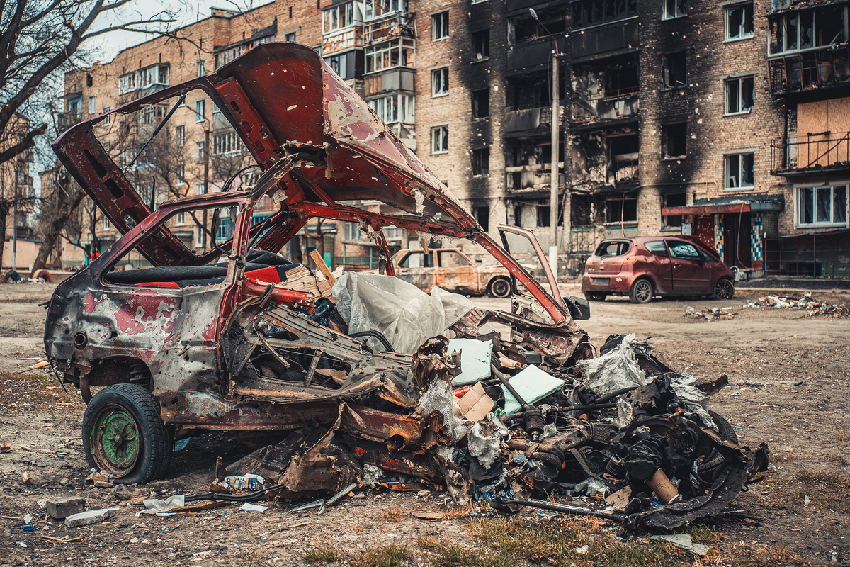 Автомобіль. Квітень 2022, м. Ірпінь, Київська обл., Україна