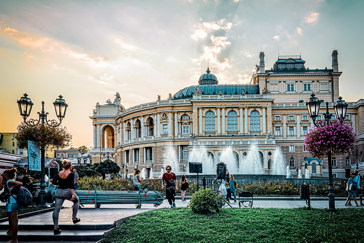 Оперний театр