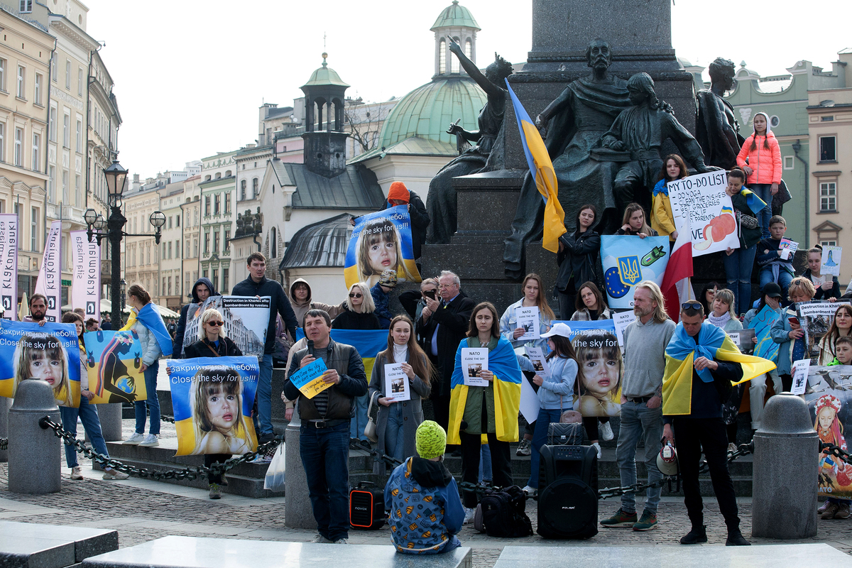 26 березня 2022 Краків, Польща, Мітинг на центральній площі міста, підтримка України 
