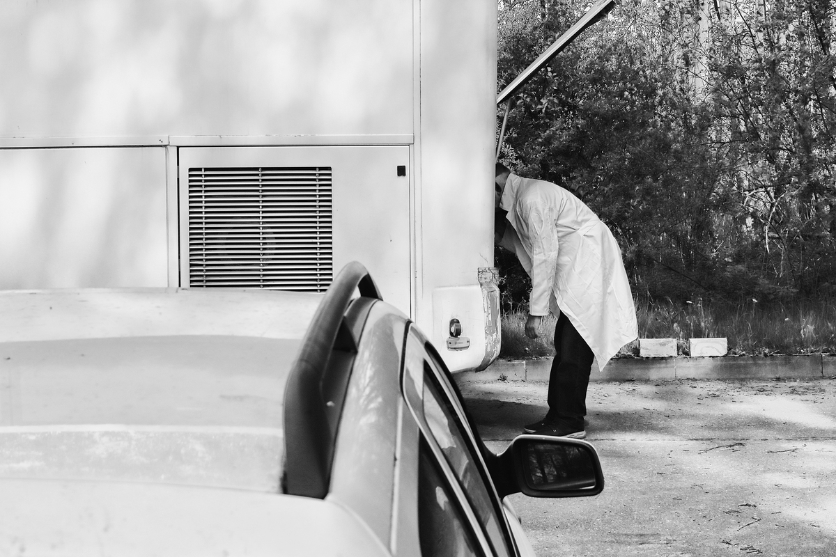 Водій хвилюється