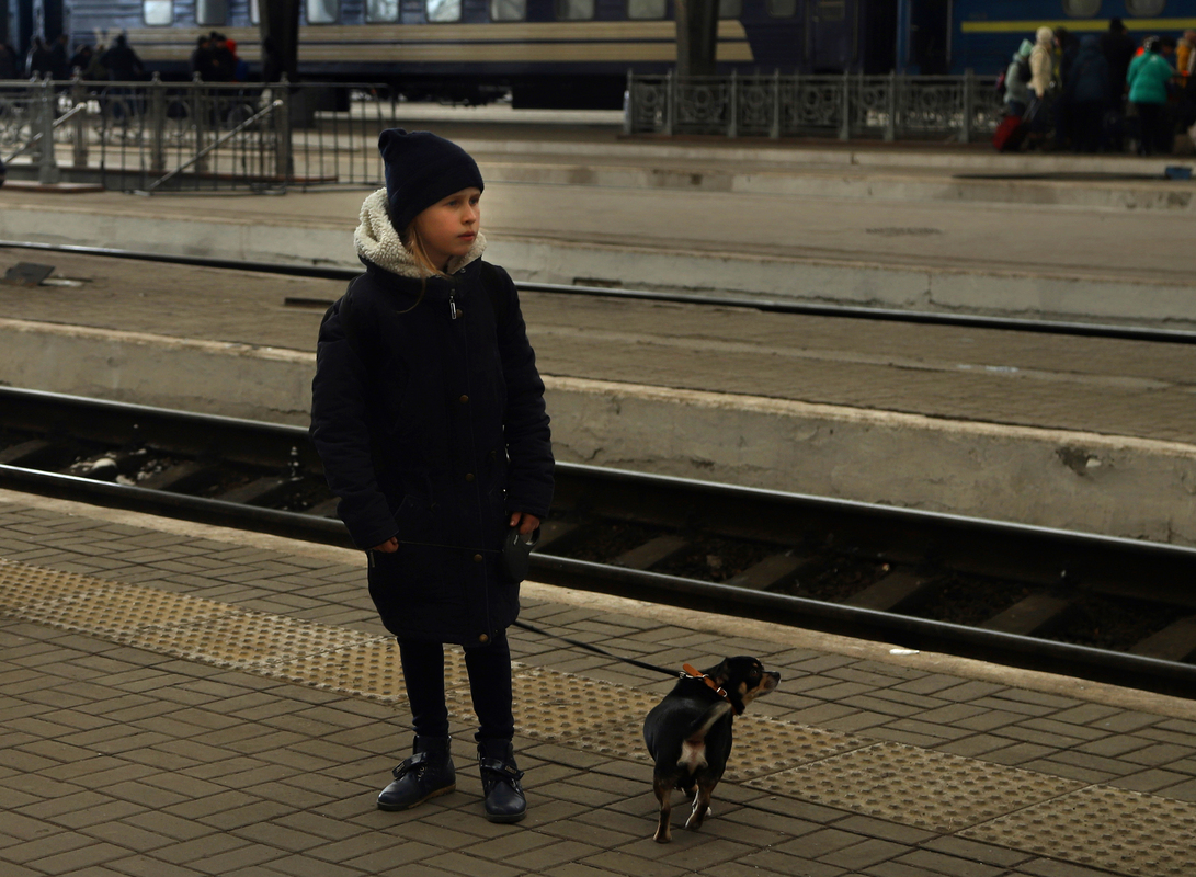 1 Люди втікають від війни