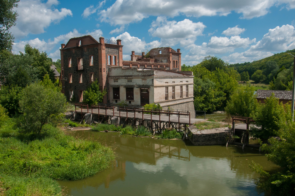A view on the Potocki Mill, Sokilets village