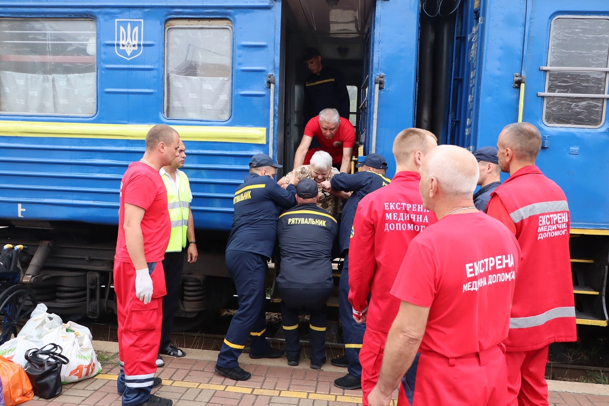Евакуаційний потяг з Донеччини