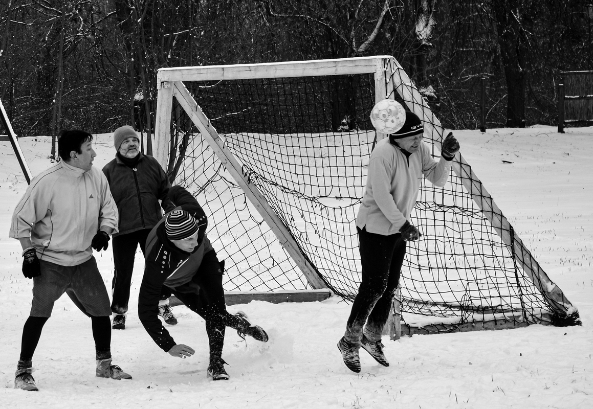 Незабаром літо.