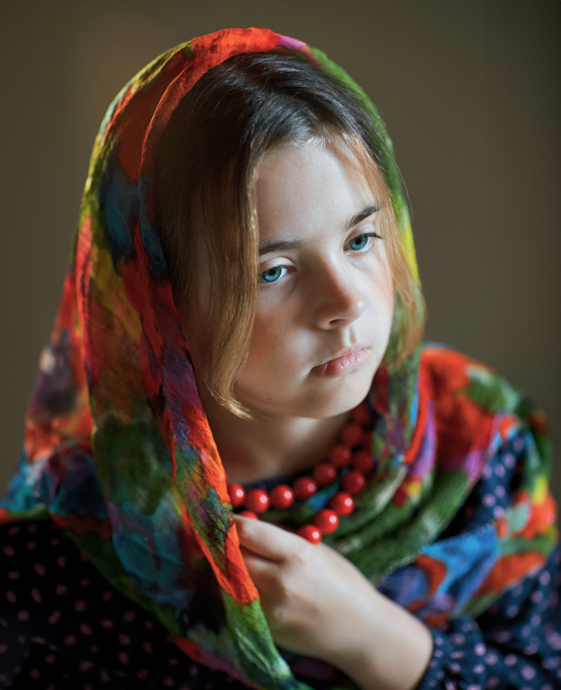 Портрет в хустці