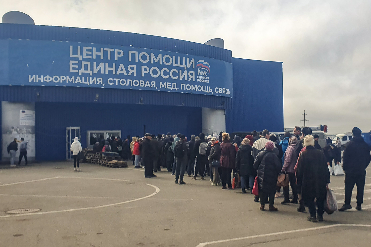 Черги за гуманітаркою