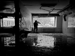 Охматдит піля влучання російської ракети.