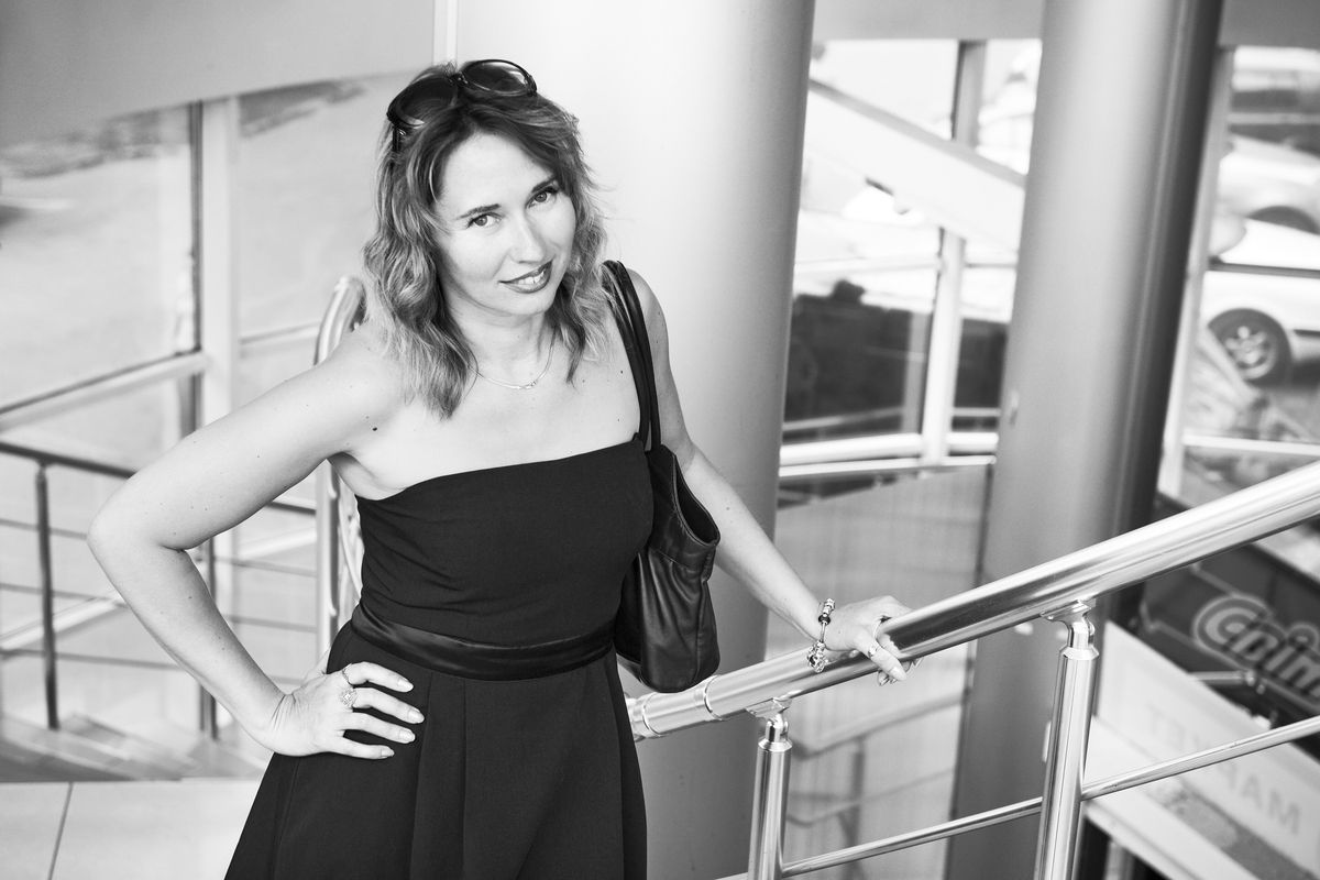 Random portrait on the stairs