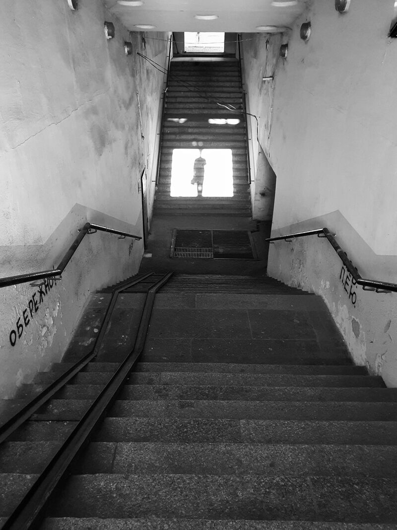 Україна. Київ. Вхід до бомбосховища