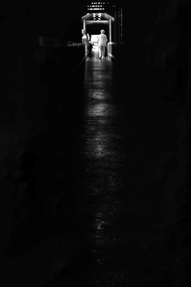 Світло в кінці тунелю.