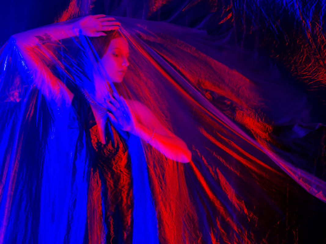 Червоне та синє