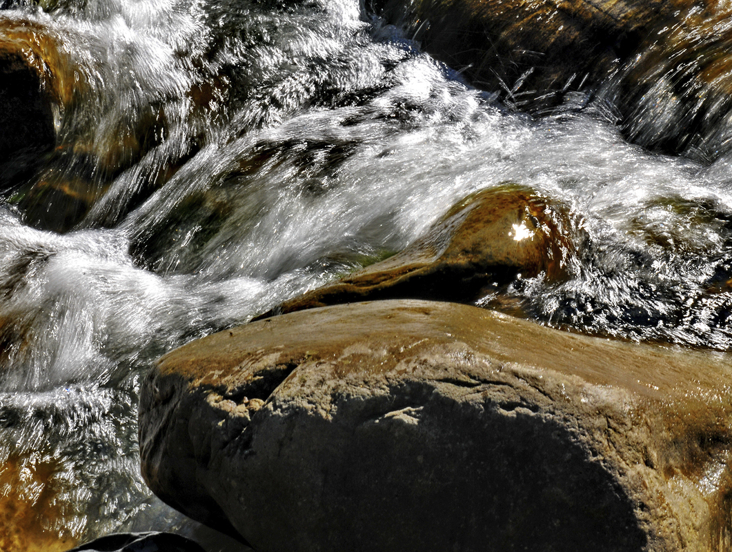 ВІЛЬНИЙ СТРУМОК